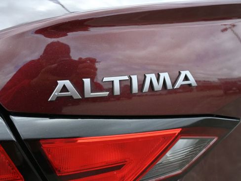 Used 2023 Nissan Altima 2.5 SV image 17