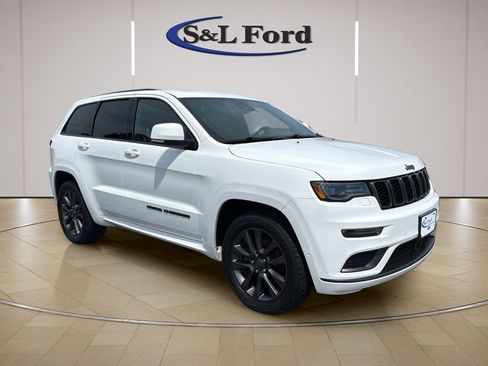 Used 2019 Jeep Grand Cherokee High Altitude AWD/4WD image 11