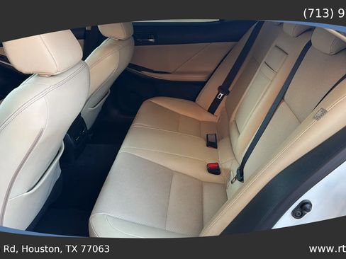 Used 2015 Lexus IS 250 w/ Navigation System Package RWD image 24