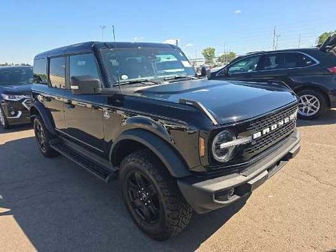Used 2025 Ford Bronco Outer Banks AWD/4WD image 5