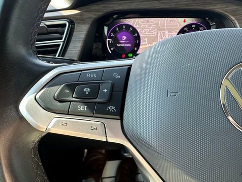 Certified 2024 Volkswagen Atlas SEL Premium R-Line image 14