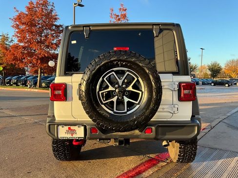 Used 2025 Jeep Wrangler Unlimited Rubicon image 7