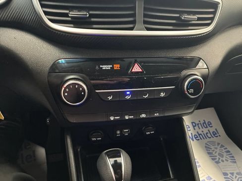 Used 2019 Hyundai Tucson SE AWD/4WD image 32