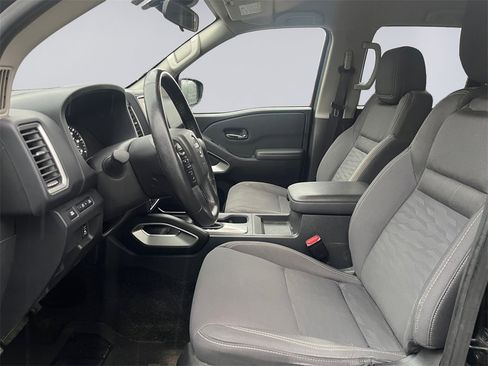 Used 2023 Nissan Frontier SV w/ SV Convenience Package image 14