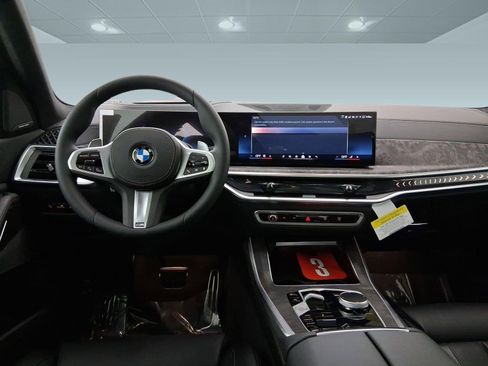 New 2026 BMW X5 sDrive40i w/ M Sport Package image 4