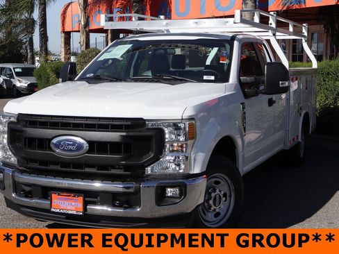 Used 2020 Ford F250 XL w/ Power Equipment Group image 4