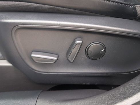 Used 2025 Ford Escape ST-Line w/ Tech Pack #1 AWD/4WD image 23