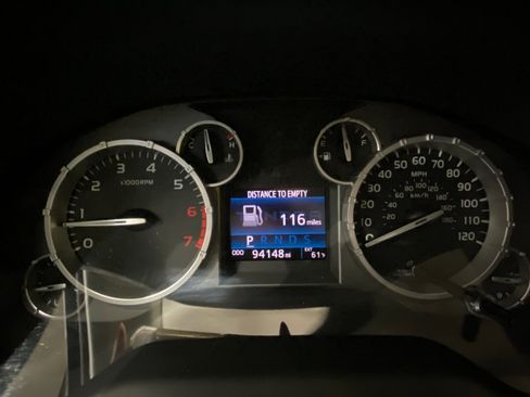 Used 2015 Toyota Tundra Platinum image 20