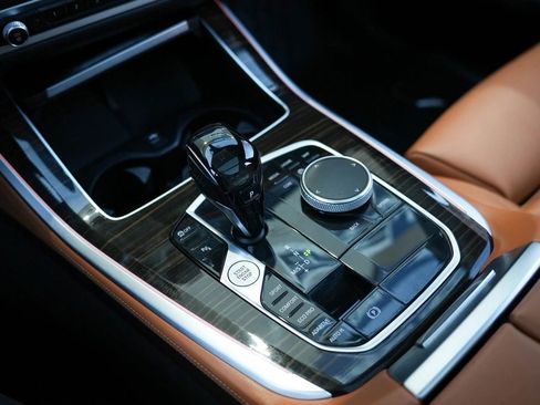 Used 2021 BMW X5 sDrive40i w/ M Sport Package image 42