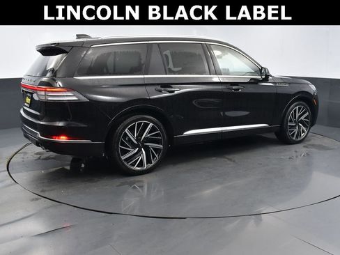 New 2026 Lincoln Aviator Black Label w/ Dynamic Handling Package image 4