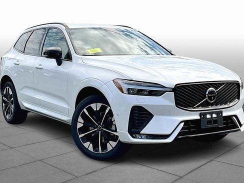 New 2026 Volvo XC60 B5 Plus w/ Protection Package Premier image 17