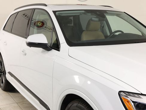 Used 2025 Audi Q7 3.0T Prestige AWD/4WD image 38