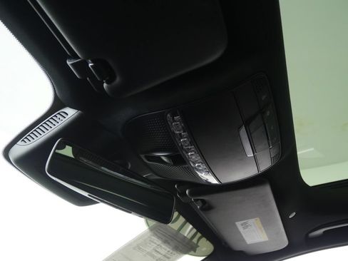 Used 2019 Mercedes-Benz E 300 image 21