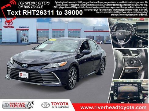 Certified 2021 Toyota Camry XLE image 1