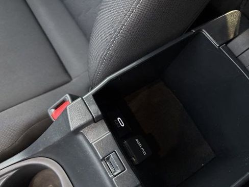 Used 2023 Toyota Corolla LE image 25