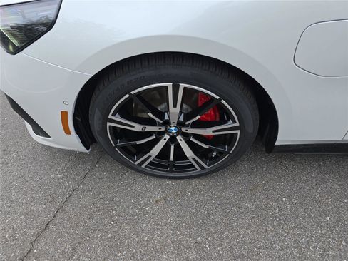 Used 2026 BMW 550e xDrive AWD/4WD image 12