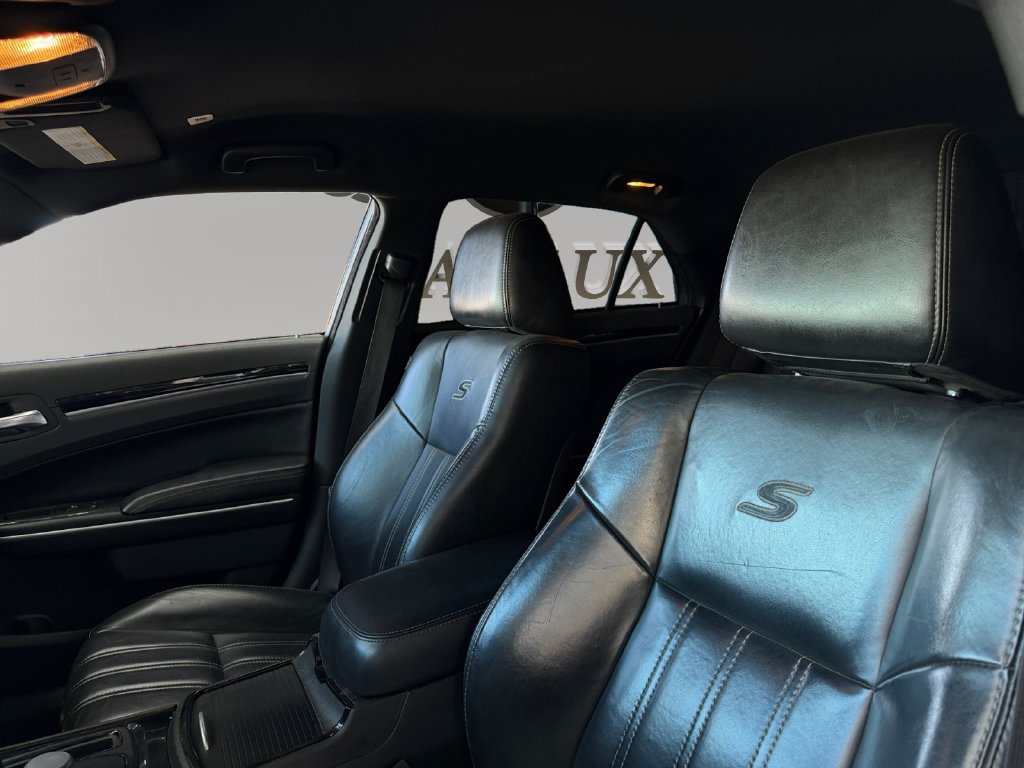 Used 2021 Chrysler 300 S RWD image 9