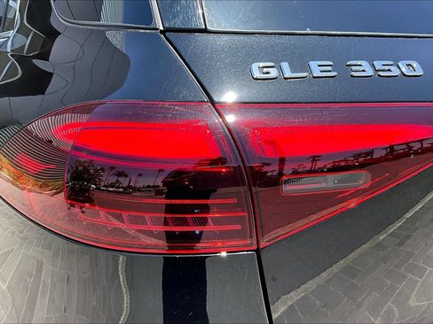 Used 2025 Mercedes-Benz GLE 350 4MATIC image 28