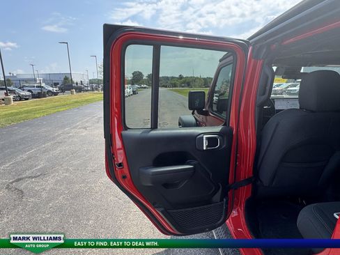 Used 2024 Jeep Wrangler Sport S image 20
