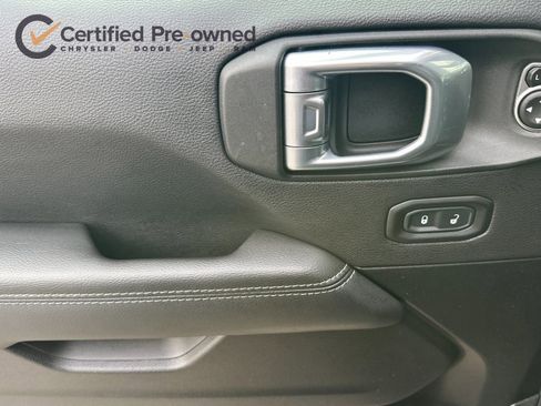 Used 2023 Jeep Wrangler Unlimited Sahara w/ Cold Weather Group image 12