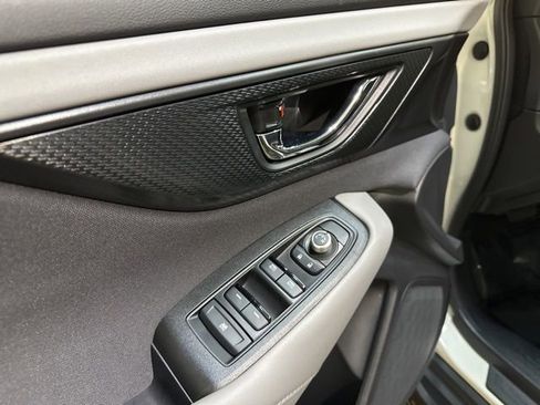 Certified 2025 Subaru Outback Premium image 12