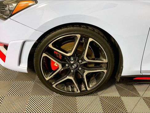 Used 2020 Hyundai Veloster N w/ Performance Package FWD image 10