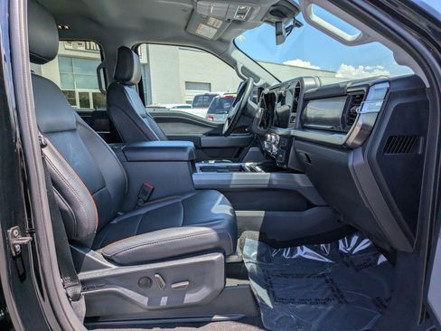Used 2025 Ford F250 Lariat AWD/4WD image 31