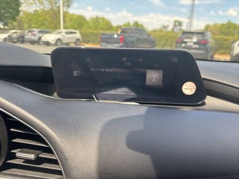 Used 2024 MAZDA MAZDA3 s image 13