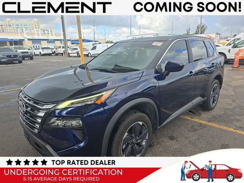 Used 2024 Nissan Rogue SV FWD image 1