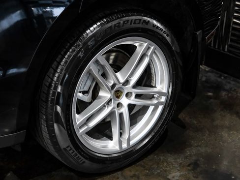 Used 2017 Porsche Macan S image 63