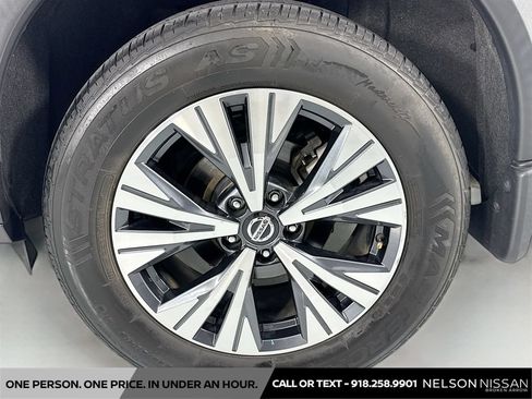Used 2021 Nissan Rogue SV AWD/4WD image 29