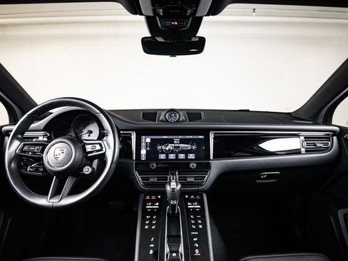 Certified 2023 Porsche Macan S AWD/4WD image 25
