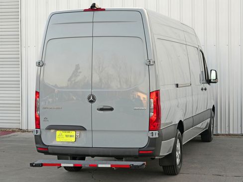Used 2023 Mercedes-Benz Sprinter 2500 w/ Acoustic Package image 41