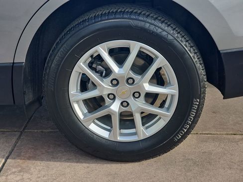 Used 2023 Chevrolet Equinox LT image 37