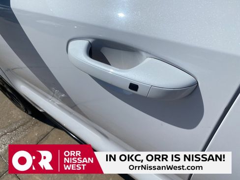 Used 2022 Kia Sorento SX image 11