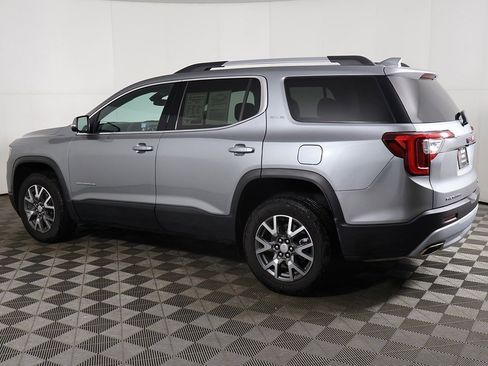 Used 2023 GMC Acadia SLE w/ Driver Convenience Package image 14