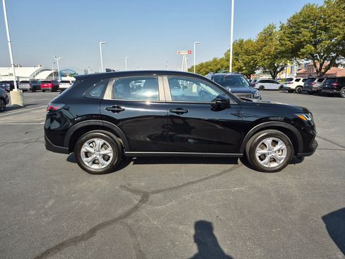 Certified 2023 Honda HR-V LX image 2