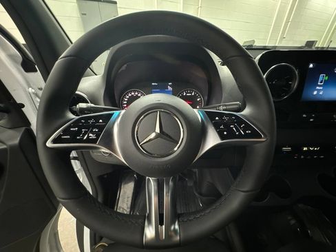 Used 2026 Mercedes-Benz Sprinter 2500 image 33