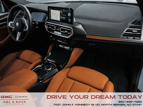 Used 2025 BMW X4 M40i w/ Premium Package image 39