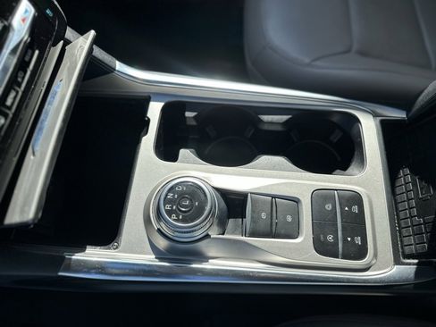 Used 2021 Ford Explorer Limited w/ Equipment Group 301A image 23