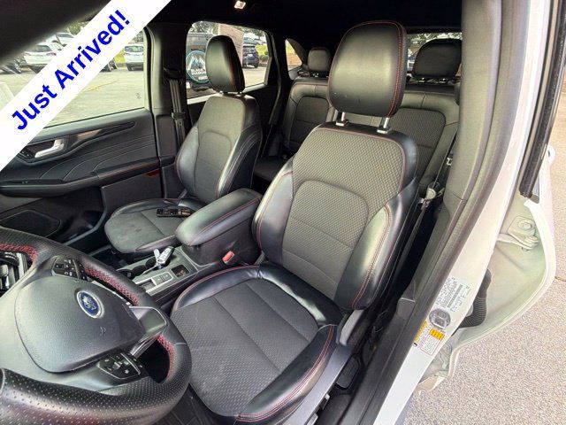 Used 2023 Ford Escape ST-Line w/ Tech Pack #1 AWD/4WD image 42