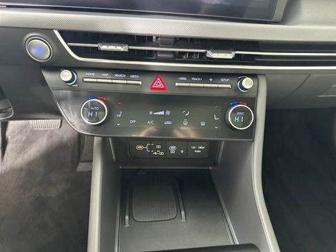 Used 2024 Hyundai Sonata SEL w/ Convenience Package image 23