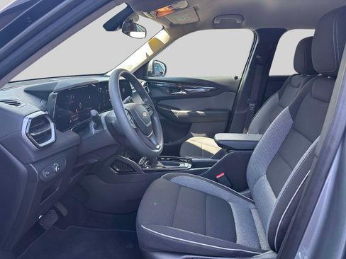 Used 2026 Chevrolet TrailBlazer LT AWD/4WD image 12