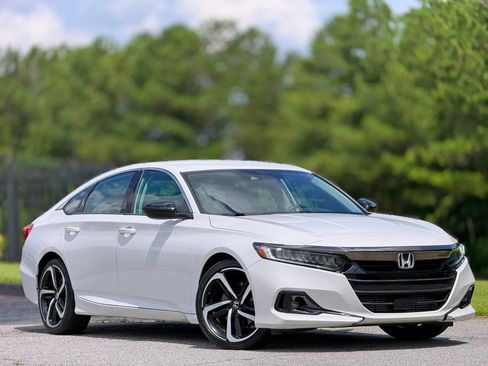 Used 2021 Honda Accord Sport Special Edition image 5