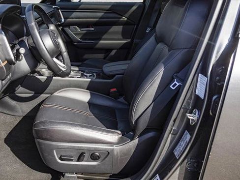 Used 2025 MAZDA CX-50 AWD 2.5 S w/ Premium Plus Pkg image 11