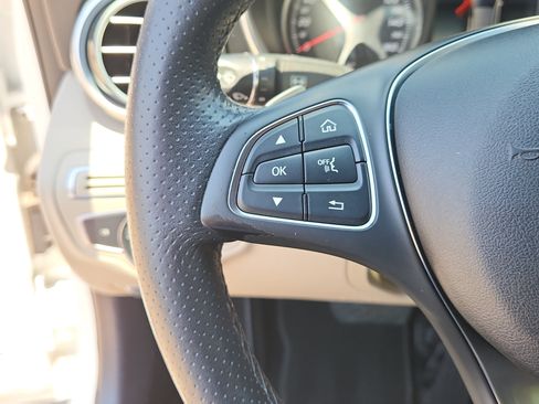 Used 2018 Mercedes-Benz C 300 4MATIC Sedan image 21