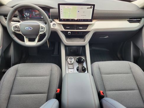 New 2026 Ford Explorer Active RWD image 24
