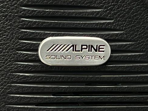 Used 2019 Dodge Challenger R/T w/ Plus Package image 19