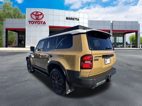 Certified 2024 Toyota Land Cruiser image 34