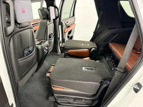 Used 2023 GMC Yukon Denali Ultimate AWD/4WD image 20
